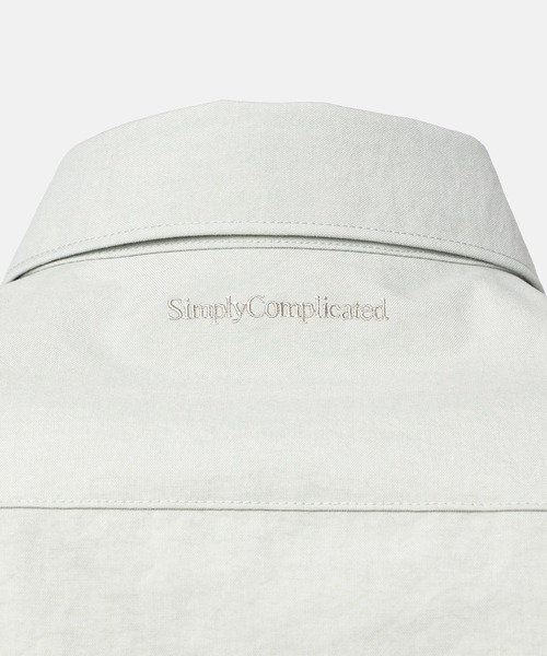 SimplyComplicated（シンプリーコンプリケイテッド）の「FRAME NYLON SHIRT（シャツ/ブラウス・メンズ・ダークブラウン/ブルー・1/2）」の4枚目の写真