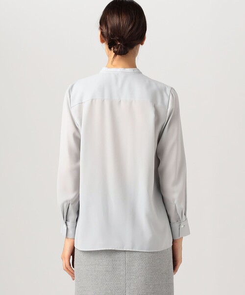 BALLSEY(ボールジィ)の「スムースサテン ストリングネックブラウス(シャツ/ブラウス・レディース・ネイビー/ホワイト/ライトグレー・36)」の5枚目の写真
