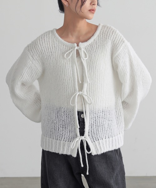 for/c(フォーシー)の「前後2WAモヘアライクYリボンニット【サスティナブル】(ニット/セーター・レディース・オフホワイト/グレー・M/L)」の17枚目の写真