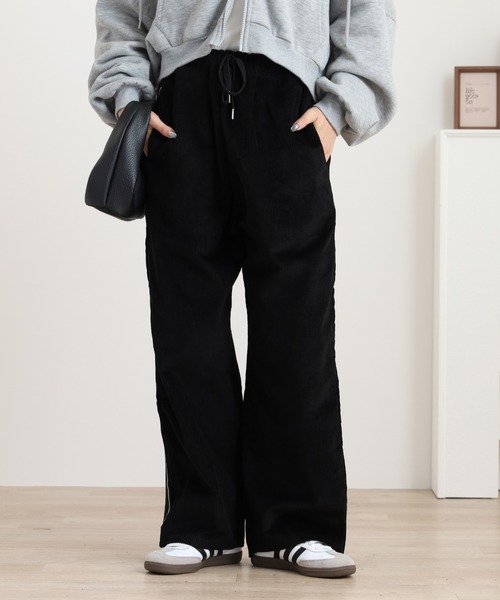 Arinomama(アリノママ)の「Arinomama ワイド サイドラインパンツ コーデュロイ Corduroy(その他パンツ・レディース・グレー/ブラック/ブラウン・FREE)」の1枚目の写真