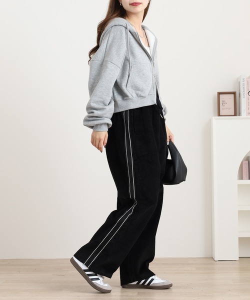 Arinomama(アリノママ)の「Arinomama ワイド サイドラインパンツ コーデュロイ Corduroy(その他パンツ・レディース・グレー/ブラック/ブラウン・FREE)」の7枚目の写真