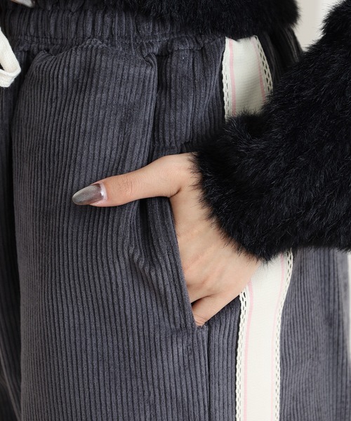 Arinomama(アリノママ)の「Arinomama ワイド サイドラインパンツ コーデュロイ Corduroy(その他パンツ・レディース・グレー/ブラック/ブラウン・FREE)」の20枚目の写真