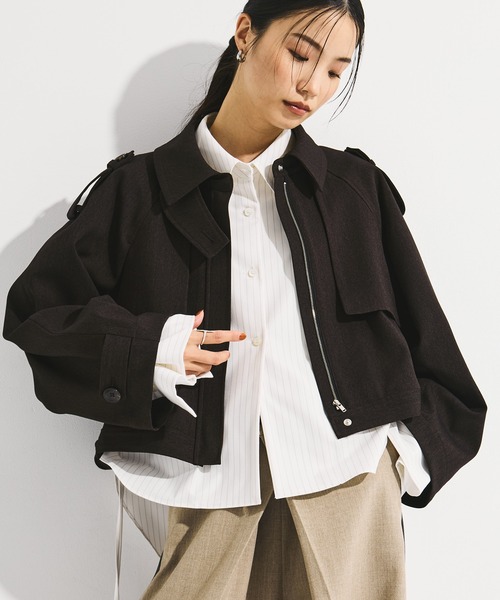 STUDIOUS(ステュディオス)の「【STUDIOUS/ステュディオス】BACK GATHER SHORT TRENCH BLOUSON/バックギャザートレンチブルゾン(ブルゾン・レディース・ホワイト/マルチ・FREE)」の1枚目の写真