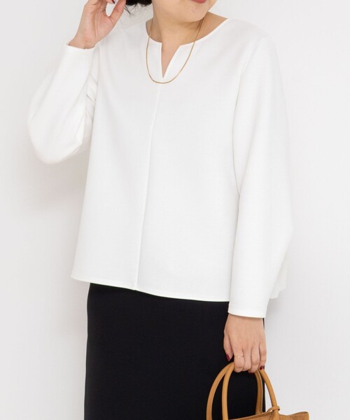 NOLLEY’S Sophi（ノーリーズソフィ）の「ウォッシャブルダンボール×タフタバックバルーンプルオーバー（Tシャツ/カットソー・レディース・ホワイト/ネイビー・38）」の7枚目の写真