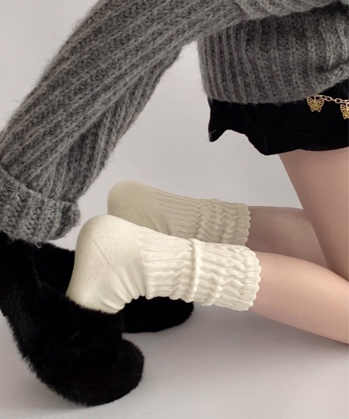 IRADOWL（アイラドール）の「ルーズワイドリブソックス（ソックス/靴下・レディース・ブラック/オフホワイト/グレー/レッド・FREE）」の5枚目の写真