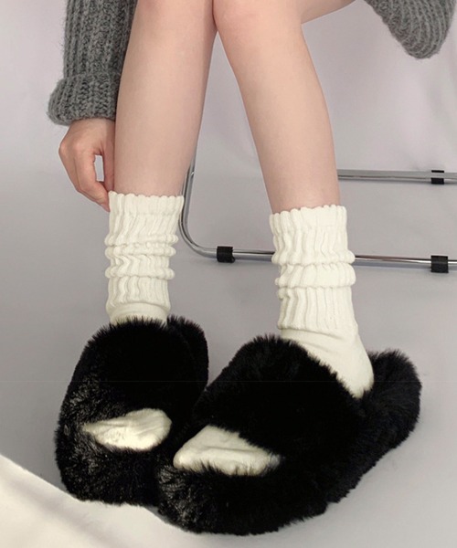 IRADOWL（アイラドール）の「ルーズワイドリブソックス（ソックス/靴下・レディース・ブラック/オフホワイト/グレー/レッド・FREE）」の6枚目の写真