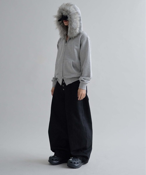 EPNK（イーピーエヌケー）の「Adjustable Faux Fur Hoodie