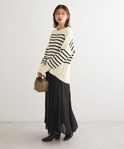 Green　Parks（グリーンパークス）の「シャイニーサテンセルフプリーツギャザーフレアスカート（スカート・レディース・ブラック/グレー/アイボリー・FREE）」の22枚目の写真