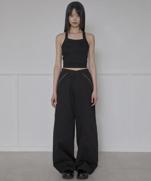 FLAREUP(フレアアップ)の「Asymmetrical Wide Pants (FL-253_Black)(その他パンツ・レディース・ブラック・SMALL/MEDIUM)」の4枚目の写真