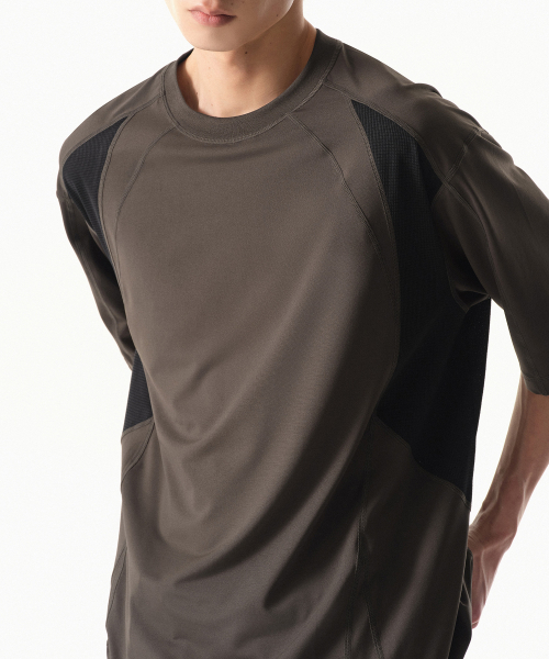 MUSINSA STANDARD（ムシンサスタンダード）の「[シティレジャー] ストラクチャードブロックTシャツ [マッドグレー]（Tシャツ/カットソー・メンズ・その他・SMALL/MEDIUM/LARGE/X-LARGE/XX-LARGE）」の3枚目の写真