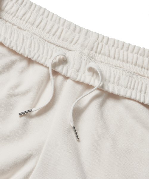 MUSINSA STANDARD WOMAN(ムシンサスタンダードウーマン)の「ウーマンズスウェットパンツ【クリーム】(スウェットパンツ・レディース・その他・SMALL/MEDIUM/LARGE/X-SMALL)」の4枚目の写真