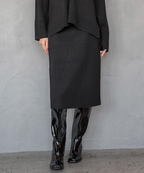 HEREIAM（ヘレイアム）の「【HEREIAM】やみつきになる肌触り/ファインタッチニットミディスカート（スカート・レディース・アイボリー/ブラック・FREE）」の2枚目の写真