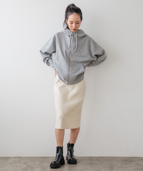 HEREIAM（ヘレイアム）の「【HEREIAM】やみつきになる肌触り/ファインタッチニットミディスカート（スカート・レディース・アイボリー/ブラック・FREE）」の18枚目の写真