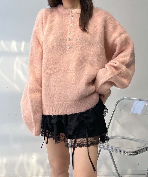 AS KNOW AS plus（アズノゥアズプラス）の「♪ゆるっとビッグサイズ ヘンリーネック シャギーニットプルオーバー【UNISEX ITEM】（ニット/セーター・レディース・アイボリー/ブルーグレー/チャコールグレー/ピンク・FREE）」の5枚目の写真