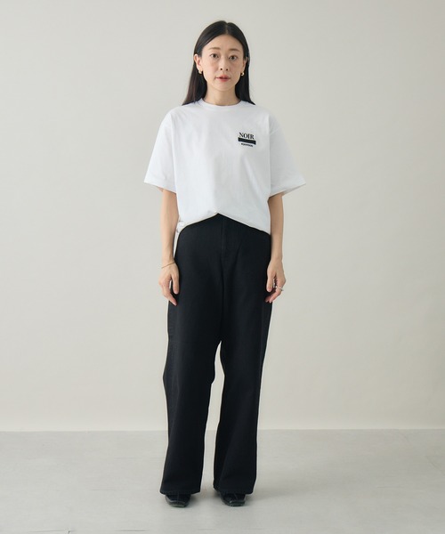 kuros'(クロス)の「【kuros'オリジナル】NOIR LOGO TEE ユニセックス 綿100%(Tシャツ/カットソー・メンズ・ブラック/ホワイト・MEDIUM/LARGE)」の4枚目の写真