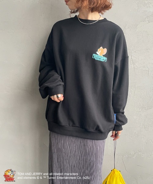 SEQUENZ（シークエンズ）の「[SEQUENZ/シークエンズ] トムとジェリー バックプリント クルーネックスウェット（スウェット・レディース・ブラック/ワイン/グレー・M/L/S）」の15枚目の写真