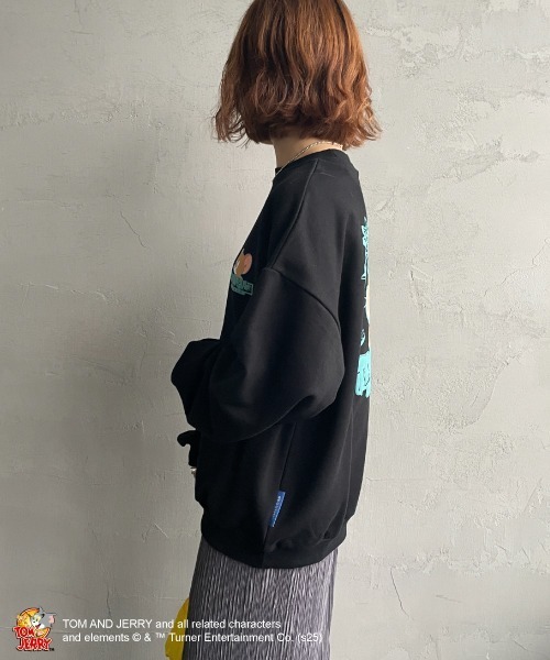 SEQUENZ（シークエンズ）の「[SEQUENZ/シークエンズ] トムとジェリー バックプリント クルーネックスウェット（スウェット・レディース・ブラック/ワイン/グレー・M/L/S）」の16枚目の写真