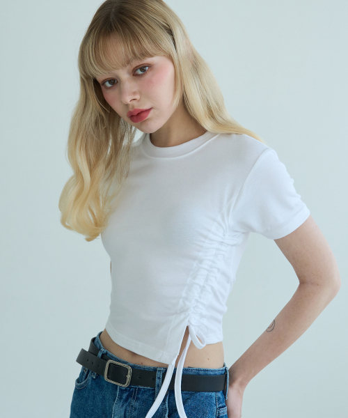 5OML(オーオーエムエル)の「シャーリングリボンクロップトップ(ブラック)(Tシャツ/カットソー・レディース・ブラック・LARGE/MEDIUM)」の5枚目の写真