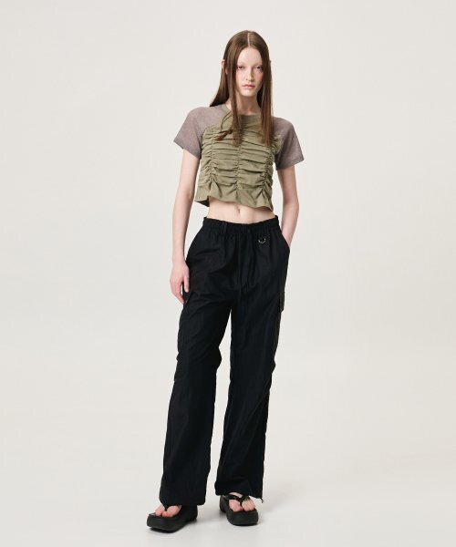 ETMON（エトモン）の「Eyelet Pocket 2-Way Cargo Pants, Black（その他パンツ・レディース・その他・FREE）」の2枚目の写真