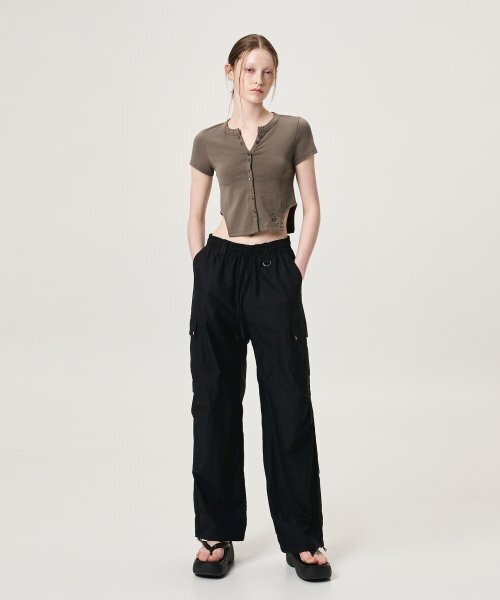 ETMON（エトモン）の「Eyelet Pocket 2-Way Cargo Pants, Black（その他パンツ・レディース・その他・FREE）」の5枚目の写真