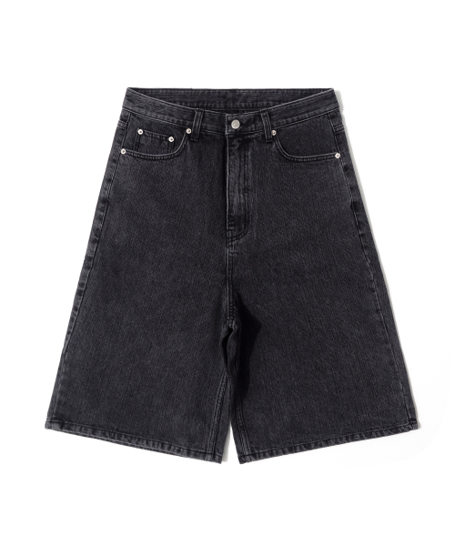 QT8 GARMENTS（キューティーエイトガーメント）の「LB Chain Denim Wide Bermuda Shorts (Black)（その他パンツ・レディース・その他・LARGE/X-LARGE/MEDIUM）」の2枚目の写真