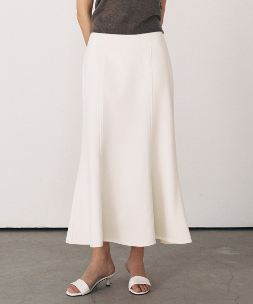 ATMORE(アットモア)の「ベラマーメイドバンディングスカート(クリーム)(スカート・レディース・アイボリー・SMALL/MEDIUM)」の1枚目の写真