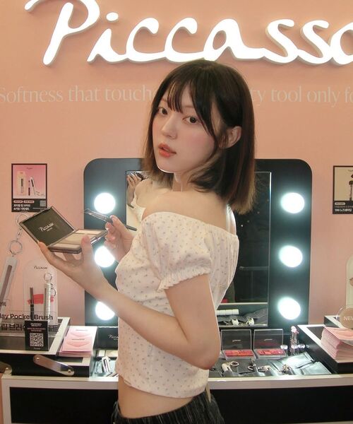 NAKED SURF CLUB(ネイキッドサーフクラブ)の「フラワーオフショルダーTシャツ (ベージュ)(Tシャツ/カットソー・レディース・その他・FREE)」の14枚目の写真