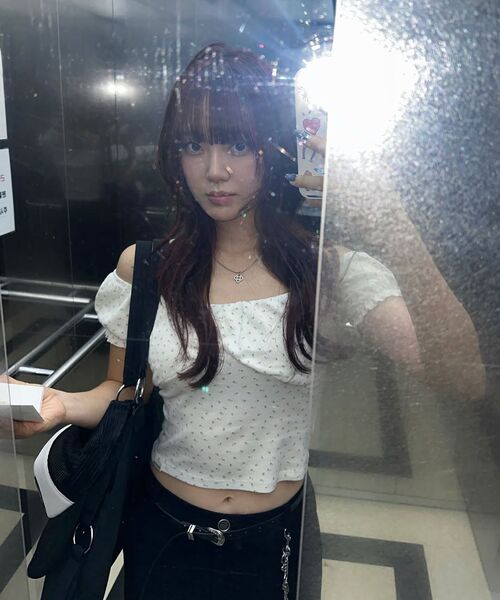 NAKED SURF CLUB(ネイキッドサーフクラブ)の「フラワーオフショルダーTシャツ (ベージュ)(Tシャツ/カットソー・レディース・その他・FREE)」の12枚目の写真