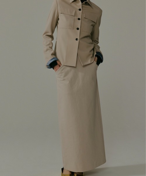 CINOH（チノ）の「DOUBLE CLOTH TIGHT SKIRT（スカート・レディース・ベージュ/ブラック・36/38）」の2枚目の写真