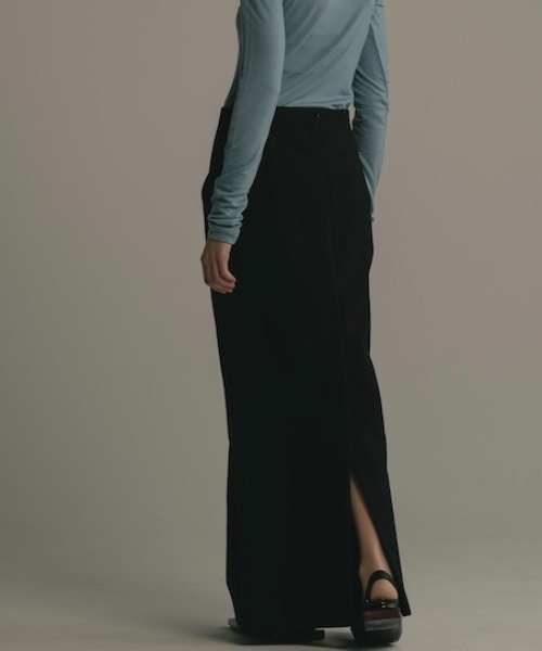 CINOH（チノ）の「DOUBLE CLOTH TIGHT SKIRT（スカート・レディース・ベージュ/ブラック・36/38）」の12枚目の写真