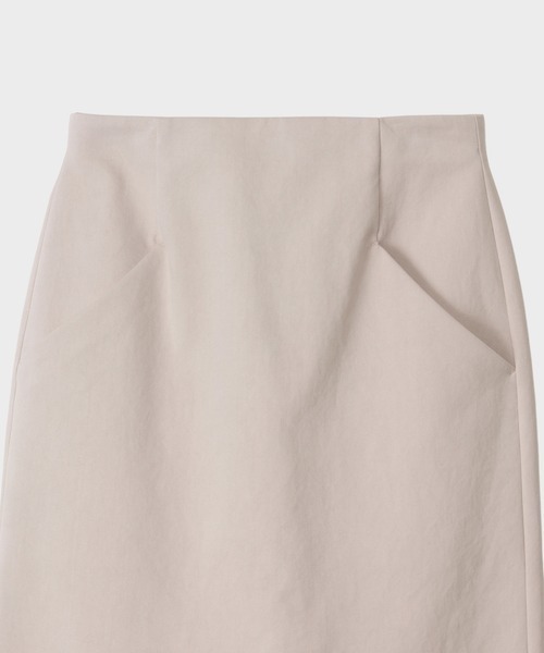 CINOH（チノ）の「DOUBLE CLOTH TIGHT SKIRT（スカート・レディース・ベージュ/ブラック・36/38）」の8枚目の写真