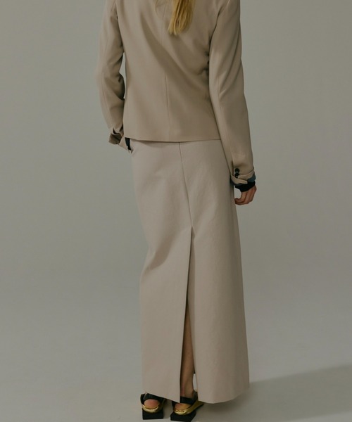 CINOH（チノ）の「DOUBLE CLOTH TIGHT SKIRT（スカート・レディース・ベージュ/ブラック・36/38）」の11枚目の写真