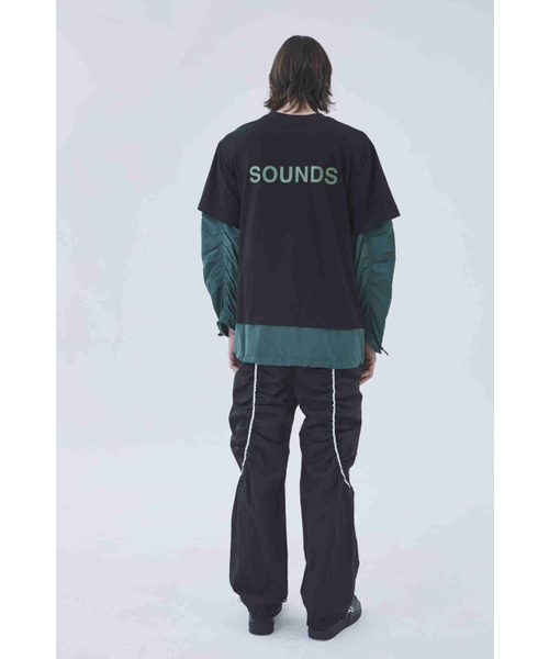 BMUETTE（ビムウィエ）の「オーバーサイズレイヤードTシャツ（Tシャツ/カットソー・メンズ・ブラック×グリーン・X-SMALL）」の2枚目の写真