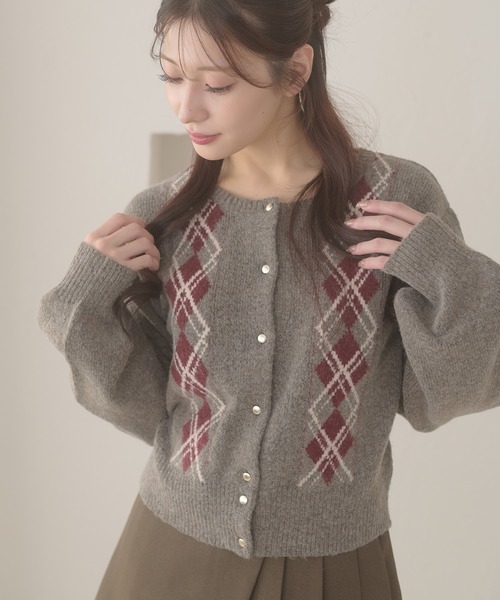 Ambre Neige(アンブルネージュ)の「argyle knit cardigan / アーガイルニットカーディガン(カーディガン/ボレロ・レディース・ブラウン系その他/アイボリー/チャコールグレー・FREE)」の3枚目の写真