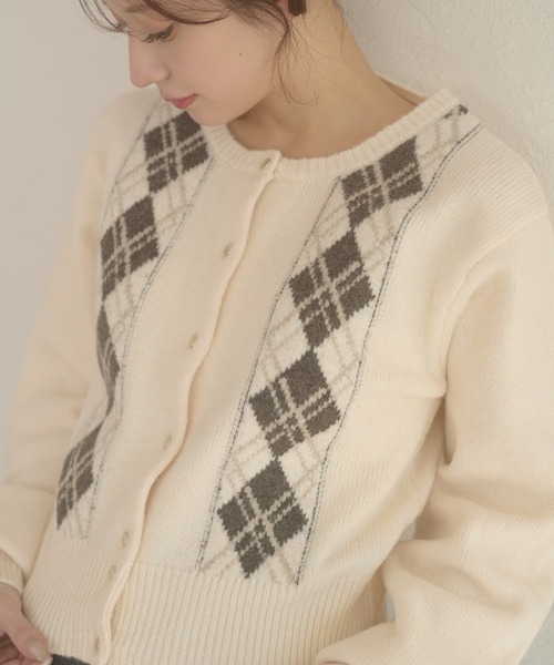 Ambre Neige(アンブルネージュ)の「argyle knit cardigan / アーガイルニットカーディガン(カーディガン/ボレロ・レディース・ブラウン系その他/アイボリー/チャコールグレー・FREE)」の6枚目の写真
