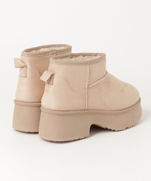 Dedes(デデス)の「Dedes 厚底チャンキーヒールショートムートンブーツ(6422)(ブーツ・レディース・ブラウン/ブラック/ベージュ・45/43/41/39/37/35)」の4枚目の写真