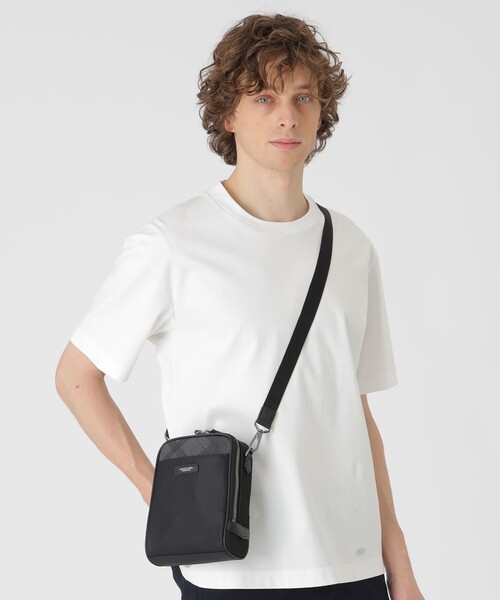 BLACK LABEL CRESTBRIDGE（ブラックレーベル・クレストブリッジ）の「ナイロンコンビカルゼシャドークレストブリッジチェックビジネスミニクロスボディバッグ（ボディバッグ/ウエストポーチ・メンズ・ネイビー/ブラック・FREE）」の3枚目の写真