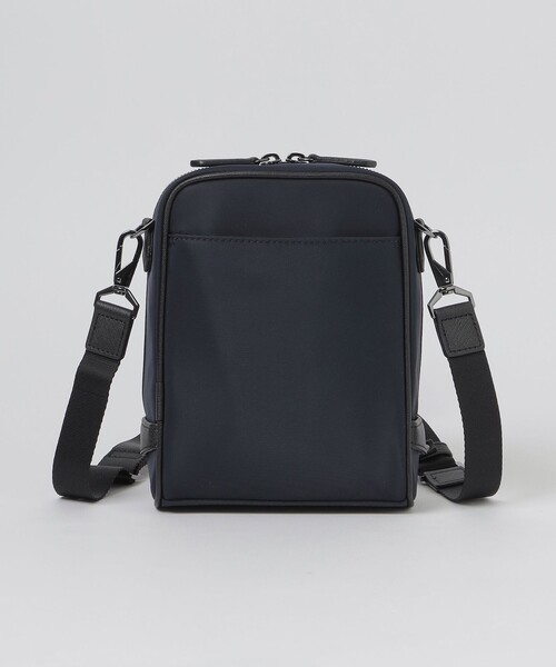 BLACK LABEL CRESTBRIDGE（ブラックレーベル・クレストブリッジ）の「ナイロンコンビカルゼシャドークレストブリッジチェックビジネスミニクロスボディバッグ（ボディバッグ/ウエストポーチ・メンズ・ネイビー/ブラック・FREE）」の13枚目の写真