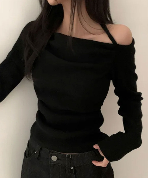 VIVID LADY(ビビッドレディー)の「ホルター紐付き ドレープ 起毛 オフショルトップス(Tシャツ/カットソー・レディース・グレー/アイボリー/ブラック/ワイン・FREE)」の1枚目の写真
