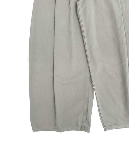 FOLLOWIN（フォロウィン）の「タックバルーン ワイドパンツ（デニムパンツ・レディース・グレー/ベージュ・SMALL/LARGE/MEDIUM）」の4枚目の写真