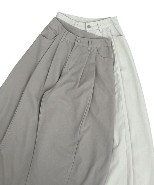 FOLLOWIN（フォロウィン）の「タックバルーン ワイドパンツ（デニムパンツ・レディース・グレー/ベージュ・SMALL/LARGE/MEDIUM）」の5枚目の写真