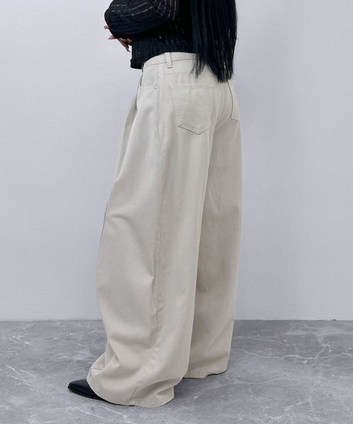 FOLLOWIN（フォロウィン）の「タックバルーン ワイドパンツ（デニムパンツ・レディース・グレー/ベージュ・SMALL/LARGE/MEDIUM）」の17枚目の写真