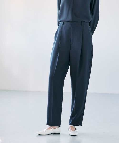 N.O.R.C(ノーク)の「【Oggi掲載】バックサテンストレッチタックストレートパンツ(その他パンツ・レディース・ネイビー/ホワイト/サックスブルー・S/M)」の5枚目の写真