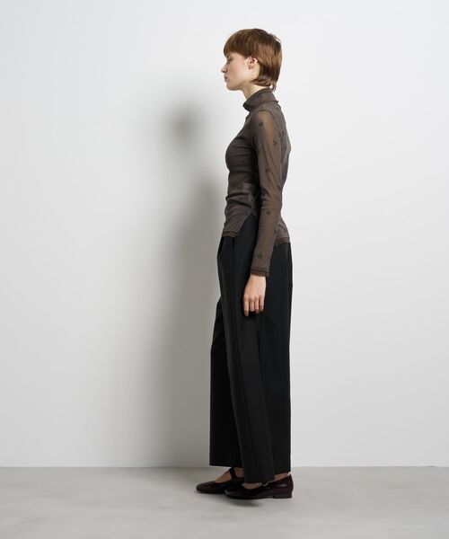 LANVIN en Bleu（ランバンオンブルー）の「フラワー刺繍チュールカットソー（Tシャツ/カットソー・レディース・オフホワイト/ブラウン・38）」の4枚目の写真