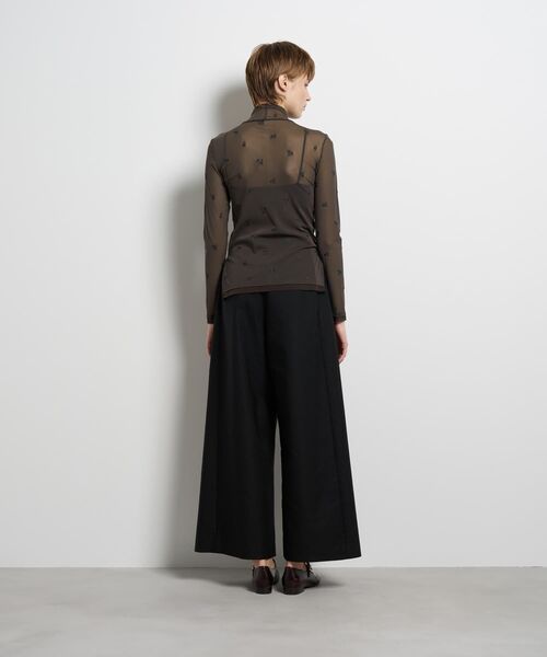 LANVIN en Bleu（ランバンオンブルー）の「フラワー刺繍チュールカットソー（Tシャツ/カットソー・レディース・オフホワイト/ブラウン・38）」の5枚目の写真