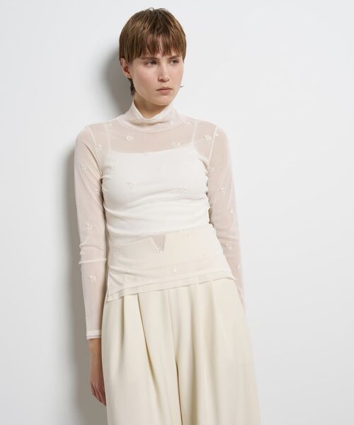 LANVIN en Bleu（ランバンオンブルー）の「フラワー刺繍チュールカットソー（Tシャツ/カットソー・レディース・オフホワイト/ブラウン・38）」の13枚目の写真