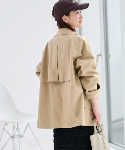 JOURNAL STANDARD relume（ジャーナルスタンダード　レリューム）の「《追加 / 手洗い可》ハーフトレンチコート（トレンチコート・レディース・ベージュ/ネイビー・36/38）」の14枚目の写真