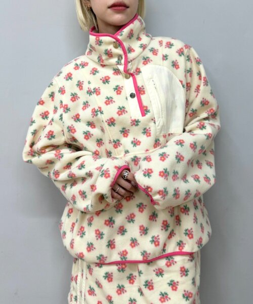 w closet（ダブルクローゼット）の「花柄フリースプルオーバー（Tシャツ/カットソー・レディース・アイボリー/ネイビー・FREE）」の7枚目の写真