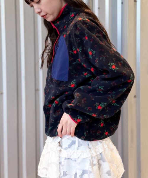 w closet（ダブルクローゼット）の「花柄フリースプルオーバー（Tシャツ/カットソー・レディース・アイボリー/ネイビー・FREE）」の12枚目の写真