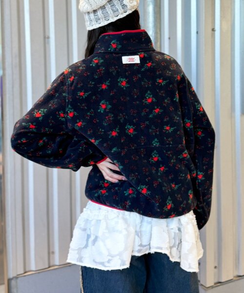 w closet（ダブルクローゼット）の「花柄フリースプルオーバー（Tシャツ/カットソー・レディース・アイボリー/ネイビー・FREE）」の13枚目の写真